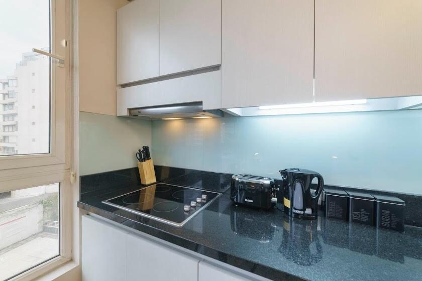 Delightful In Condes Apartamento